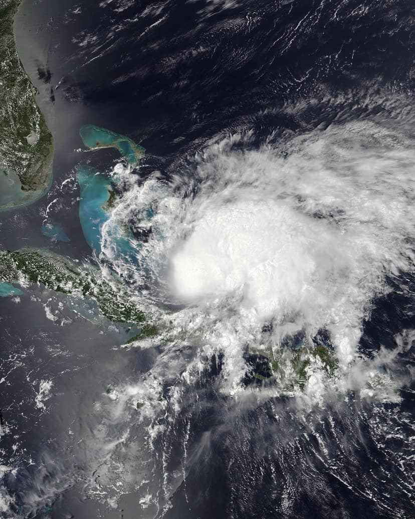 Photo d'archive: L’ouragan Isaías touche terre en Floride en tant que cyclone de catégorie 2