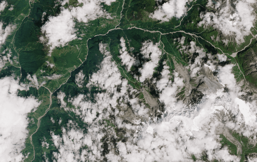 Archivbild: China warnt vor potenzieller Überschwemmungsgefahr durch Stausee nahe der Nepal-Tibet-Grenze
