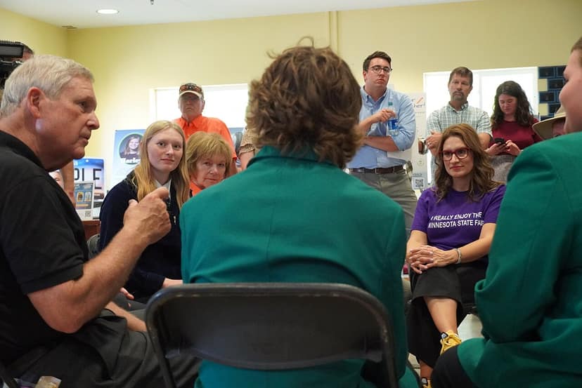 Minnesota Primaries Present Choices for Democrats and Republicans