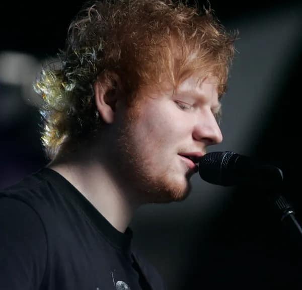 Foto d'archivio: Ed Sheeran si scusa dopo la controversia su Macklemore