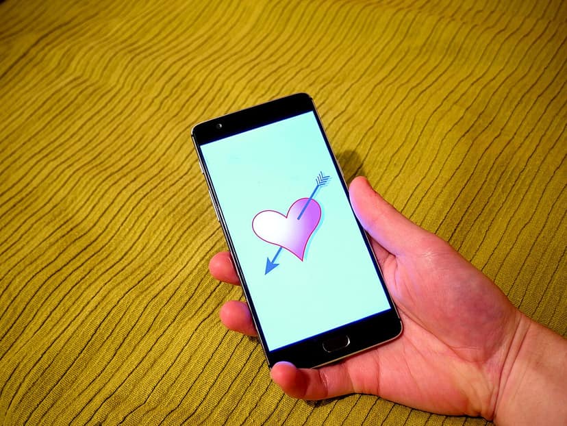 Bumble removes rule requiring women to message first