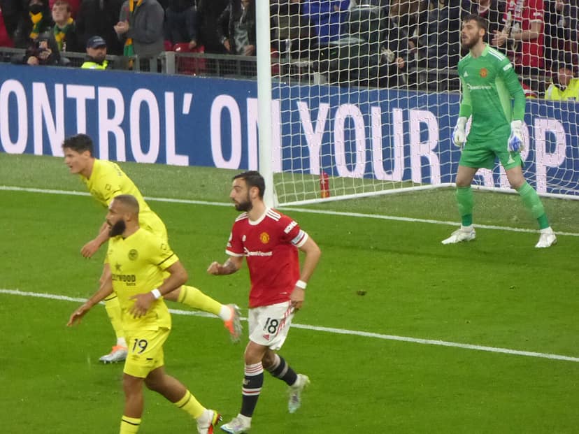 La blessure de Mason Mount vient assombrir le match nul de Manchester United contre le PSG