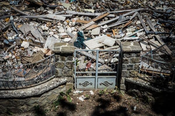 Archieffoto: Meloni in Amatrice: Tienjarige Herdenking van de Aardbeving en Herstelprojecten