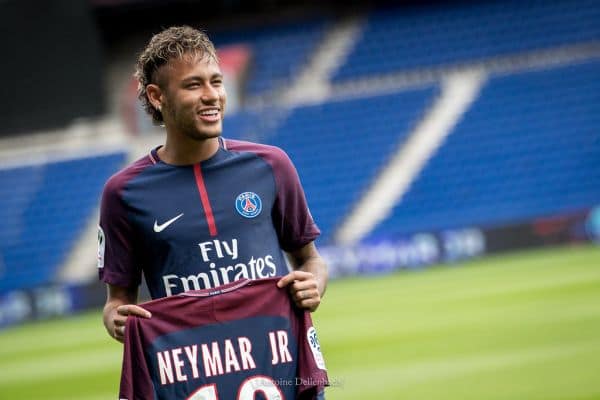 Archive photo: Ferran Torres, close to PSG while Barcelona awaits an offer