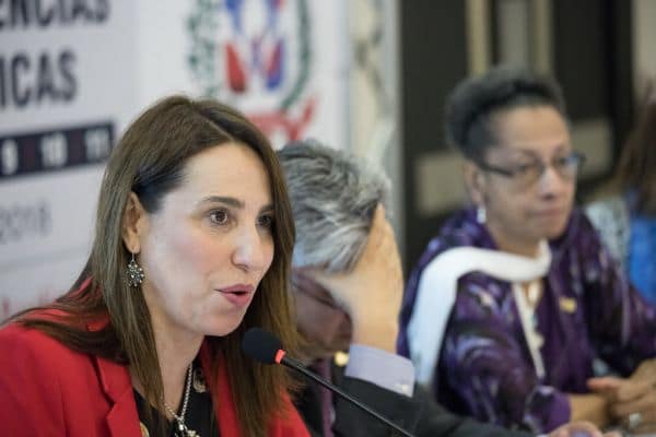Congresso aprova projeto de lei que amplia gastos e reduz impostos sobre combustíveis