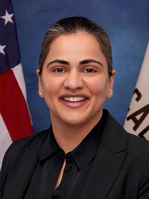 Foto d'archivio: Aisha Wahab eletta al Congresso nella speciale elezione della California