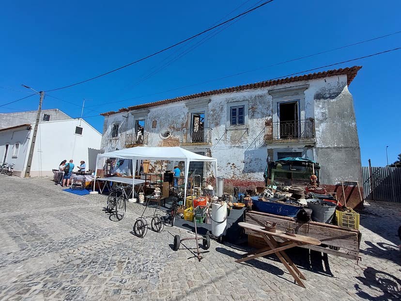 Archivbild: Brand in Mira-Sintra mobilisiert über 150 Feuerwehrleute