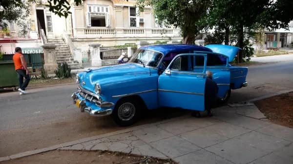 Raúl Castro e Paulo Raimundo partecipano a omaggio per Fidel Castro a Cuba