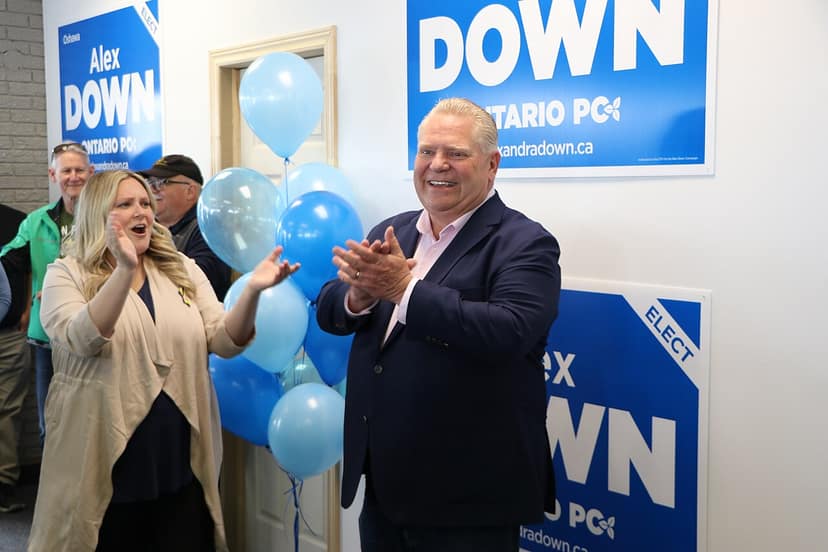 Doug Ford revela um painel afirmando o nome do lago Ontário