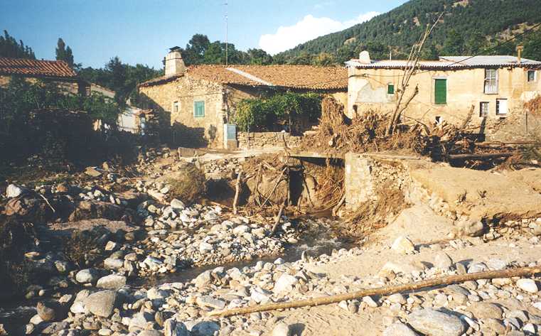 At least two dead and two injured in flood near Ponferrada (León)