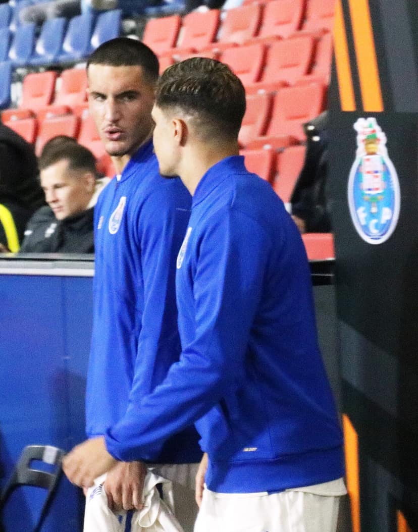 Galatasaray bevestigt onderhandelingen met FC Porto over Deniz Gül