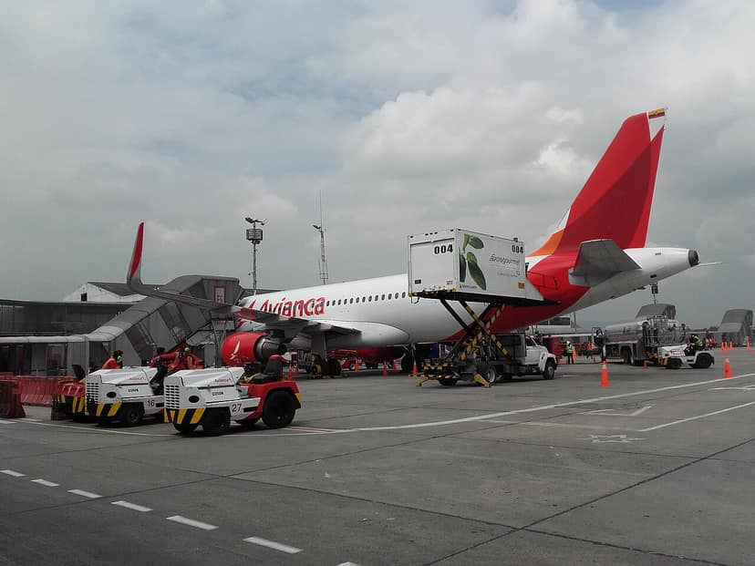 Photo d'archive: Un avion cargo d'Amazon sort de la piste à l'aéroport international de Miami