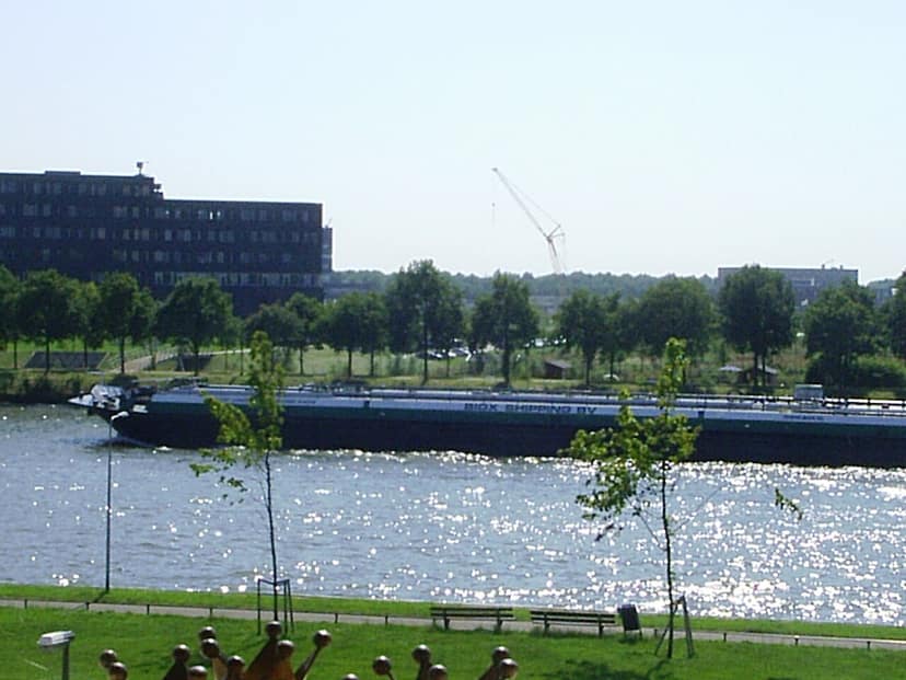 L'Amsterdam-Rijnkanaal reste ouvert à la navigation la nuit