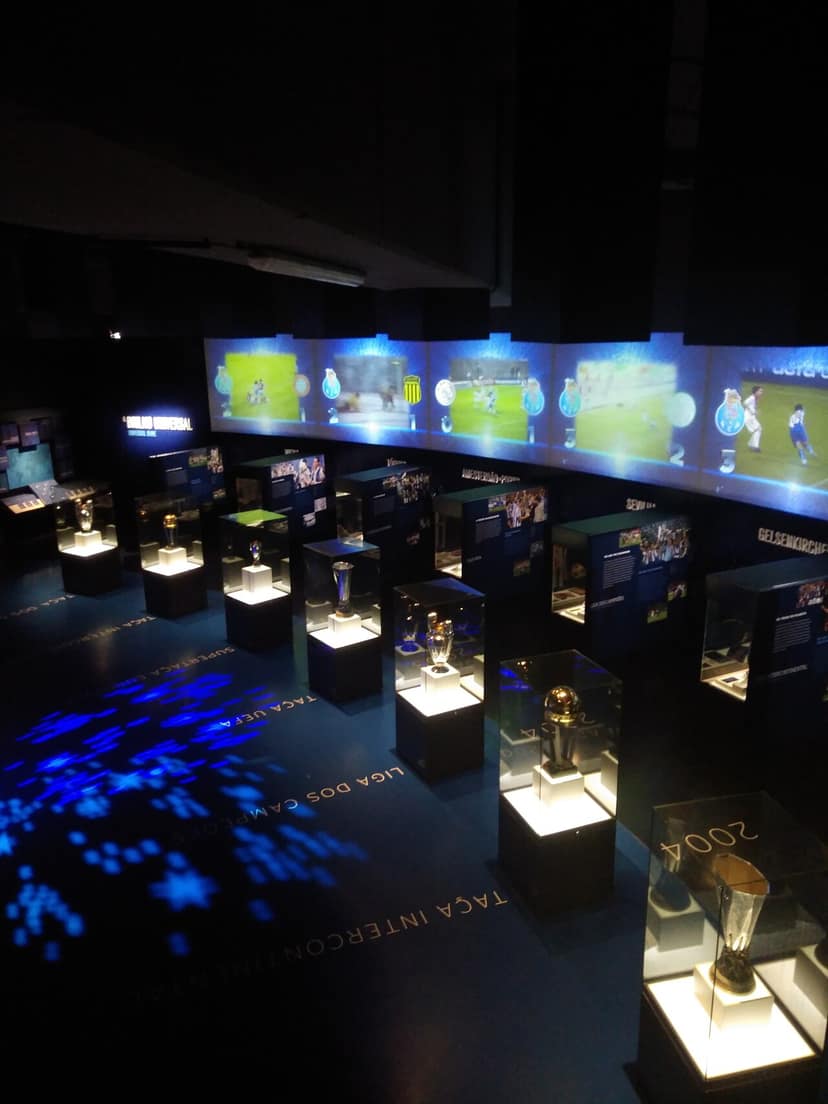 Photo d'archive: Farioli met en avant la grandeur du FC Porto après la conquête de titres
