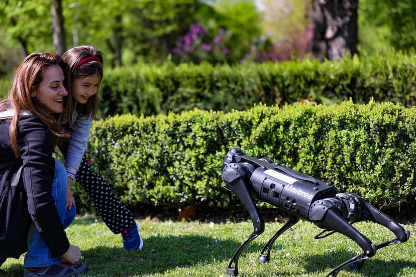 Unitree Robotics onthult robot 'Superman' tijdens beursintroductie