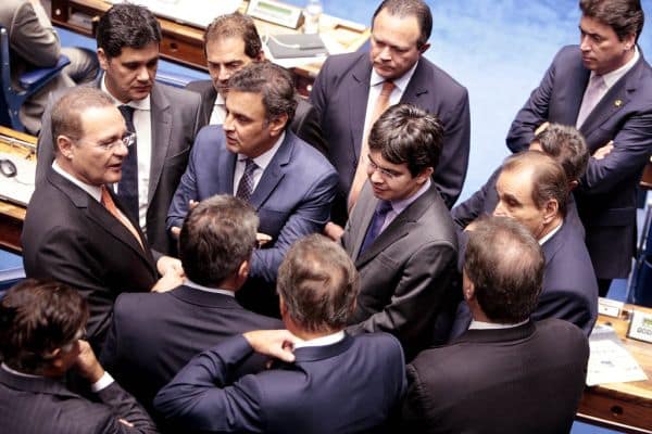 Lula en Alcolumbre ontmoeten elkaar op evenement van Petrobras in Amapá