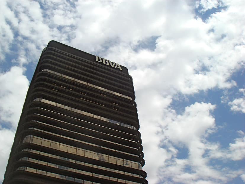 Il BBVA e Telefónica effettuano operazioni significative sul mercato