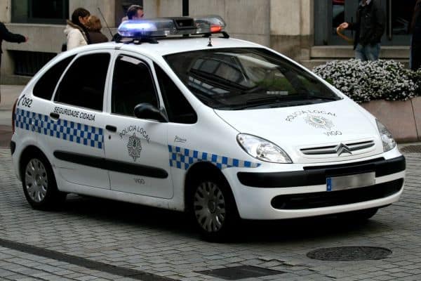 El ICE ofrecerá un seguro para proteger a policías locales en arrestos migratorios