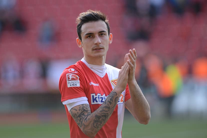 Archieffoto: Eskalatie bij DFB-Pokalwedstrijd tussen Mannheim en Kaiserslautern