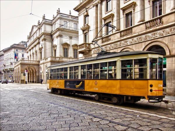 Photo d'archive: Milan est la ville la plus chère d'Italie, coût supérieur de 40 % par rapport à Naples