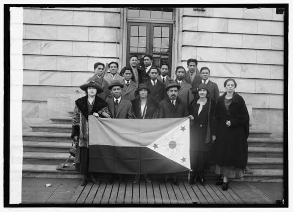 Photo d'archive: Des groupes philippins appellent à reporter les exercices de tireur actif