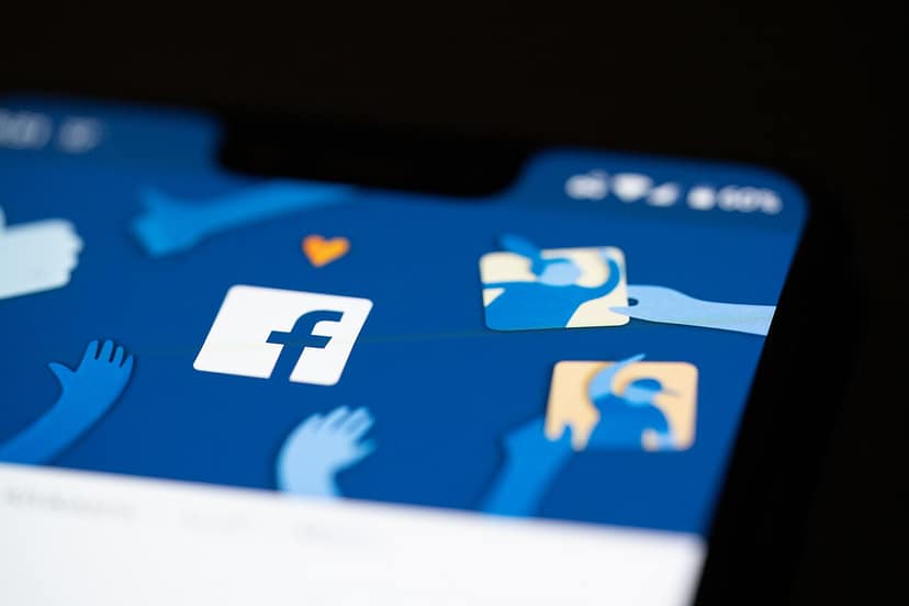 Estados dos EUA processam Meta por alegações de dependência infantil nas redes sociais