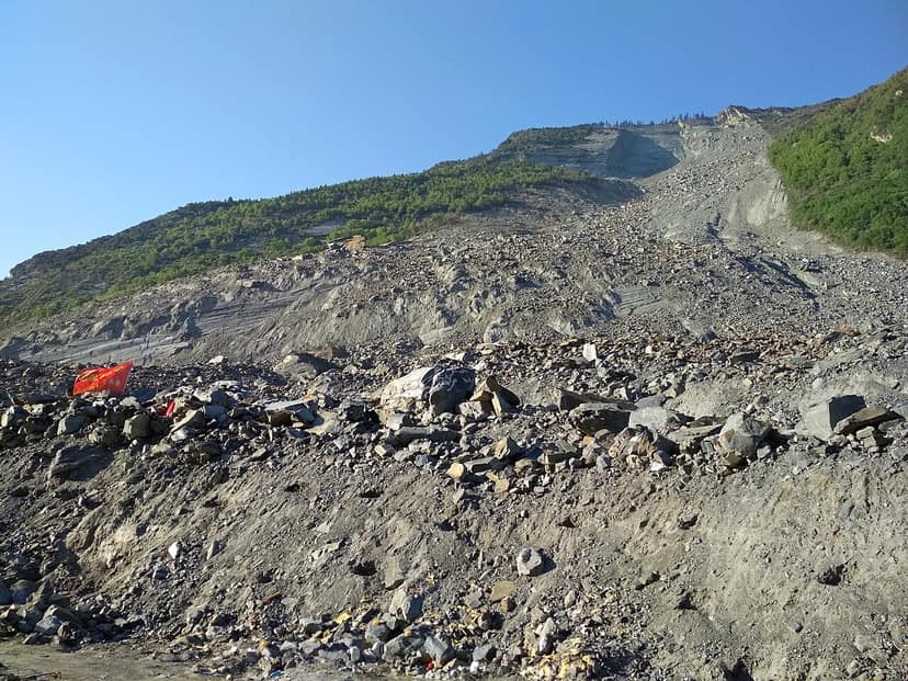 Foto de arquivo: Números de mortos e desaparecidos aumentam após deslizamento de terra no Tibete