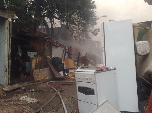 Photo d'archive: Incendie à Trofa : deux pompiers blessés et une école évacuée