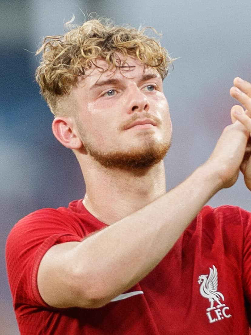 Foto de arquivo: Harvey Elliott junta-se ao Valencia por empréstimo