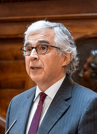 Foto de archivo: Aguiar-Branco destaca la revisión de las Finanzas Regionales en los Azores