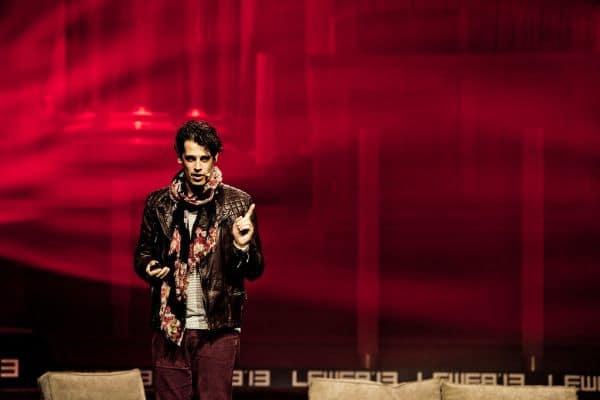 Milo Yiannopoulos deportato dagli Stati Uniti per problemi di visto
