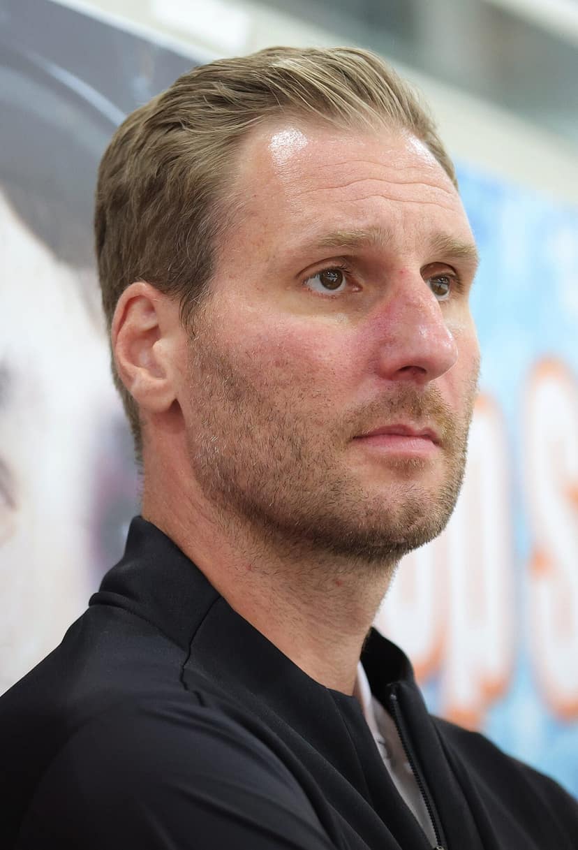 Füchse Berlin start season with victory over Melsungen