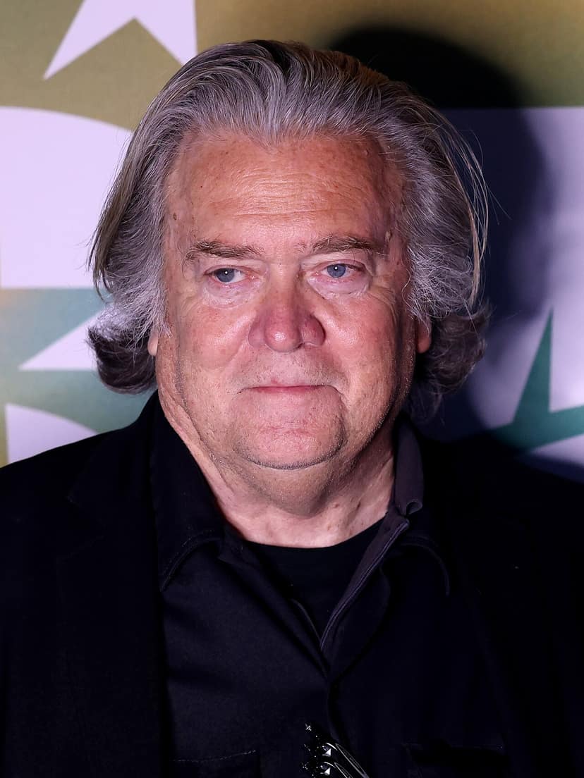 Archivbild: Bernie Sanders und Steve Bannon vereinen sich bei AI-Bedenken auf Washington-Gipfel