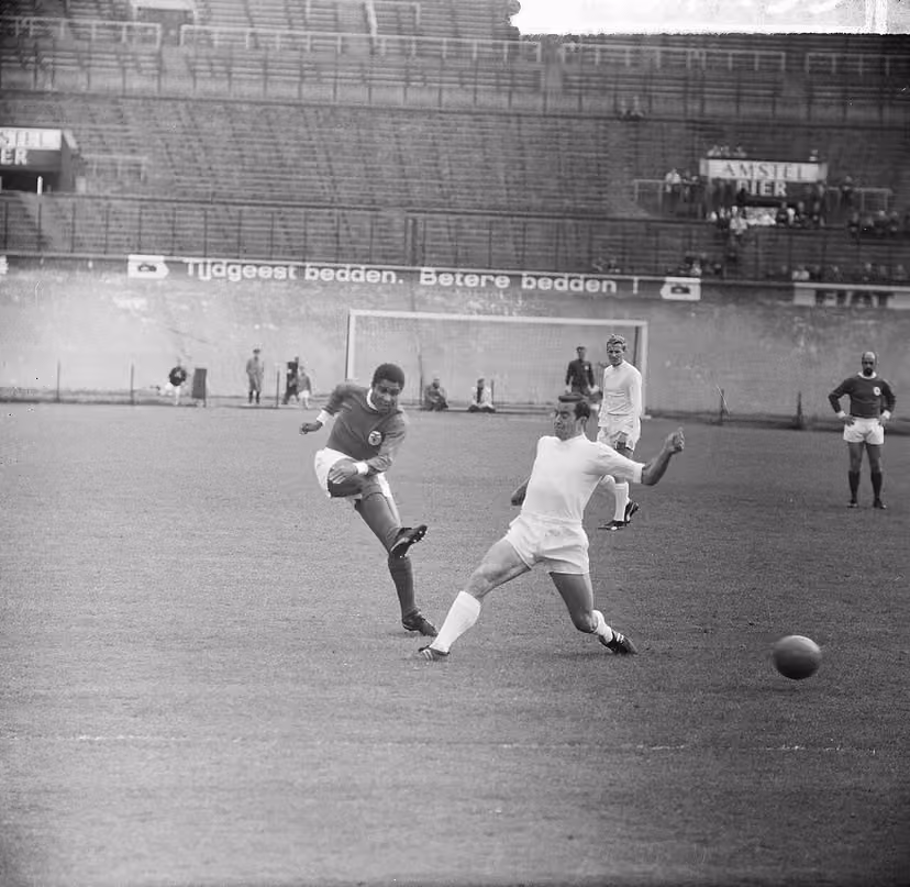 Benfica besiegt AC Milan mit 2-0 im San Siro