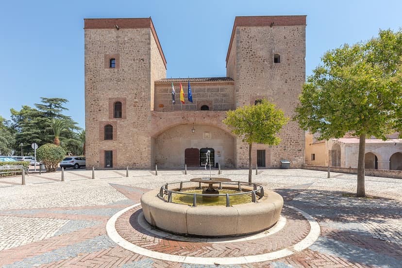 Photo d'archive: Augmentation des vols d'or dans les musées espagnols après le vol du Trésor de Villena
