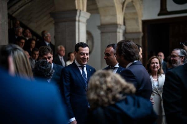 Vivas droht der Regierung mit rechtlichen Schritten wegen der Krise in Ceuta