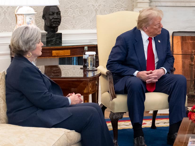 British PM exchanges messages with fake Trump advisor