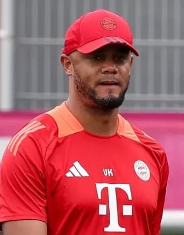 Foto de arquivo: Treinador Kompany explica colapsos de Musiala devido a mudança de tratamento