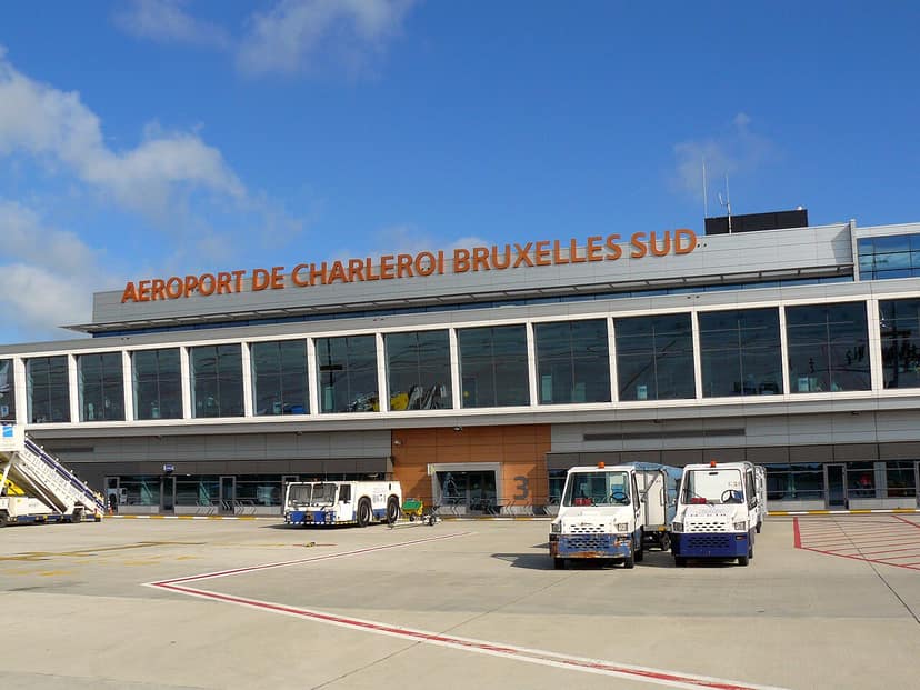Luftverkehrsleiter in Charleroi kündigen Streiks an: Tausende Flüge betroffen
