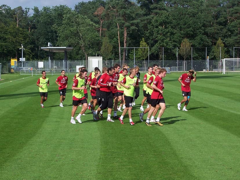 Eintracht Frankfurt gana 11-0 en la Copa DFB, disturbios en Mannheim