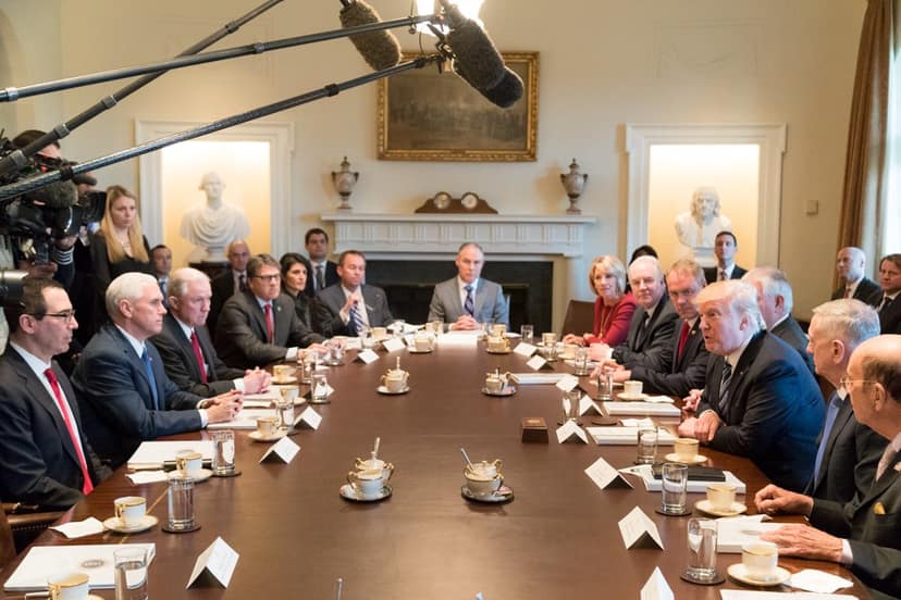 L'administration Trump adopte un cadre pour les tests de l'IA avec une transparence limitée