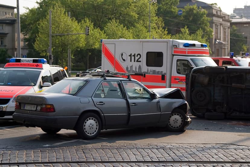 Foto de arquivo: Grave acidente de viação com autocarro holandês perto de Zernez