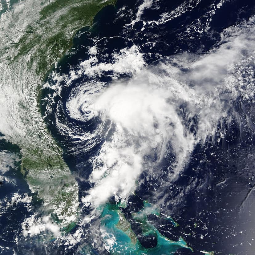 Foto de archivo: Alerta en Texas por la tormenta tropical Edouard y suspensión de clases en Houston