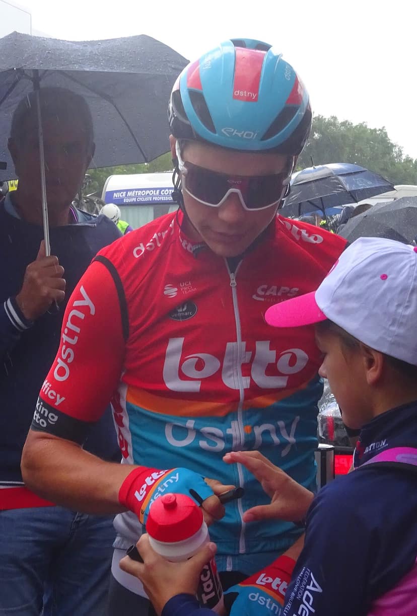 Arnaud De Lie si ritira dal Renewi Tour a causa di bronchite