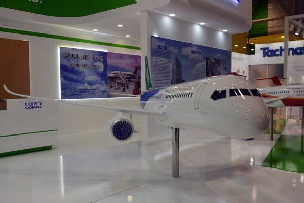 Le Comac C919 de la Chine achève son premier vol international vers la Mongolie