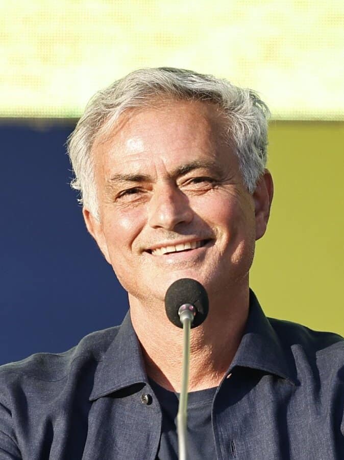 Archieffoto: Mbappé scoort tweemaal en geeft Madrid eerste Clásico-zege onder Mourinho