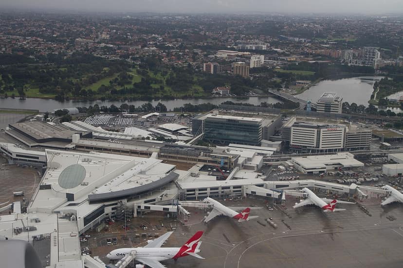 Deux employés suspendus après un incident de quasi-collision à l'aéroport de Sydney