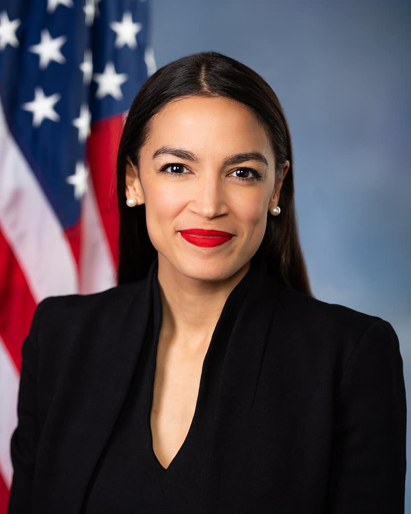 Foto de archivo: Trump alivia aranceles a Canadá mientras Collins lucha por su escaño en Maine