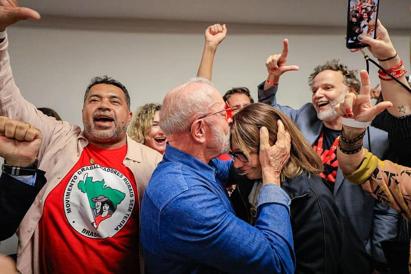 Foto d'archivio: Lula rieletto in Brasile; Bolsonaro chiede l'annullamento
