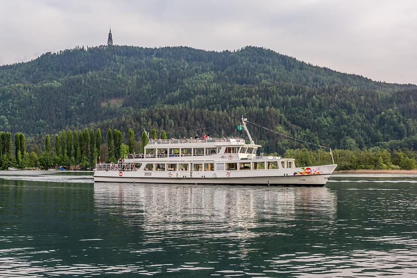 Turks toeristenboot in Fethiye afgebrand: 115 mensen gered